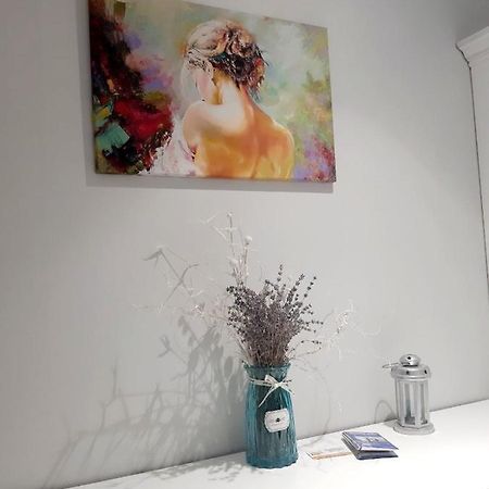 Appartment New In Center 모길레브 외부 사진