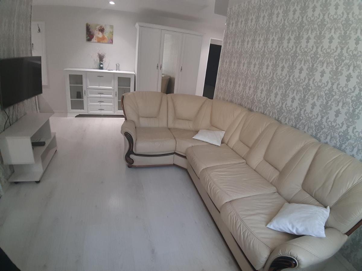 Appartment New In Center 모길레브 외부 사진