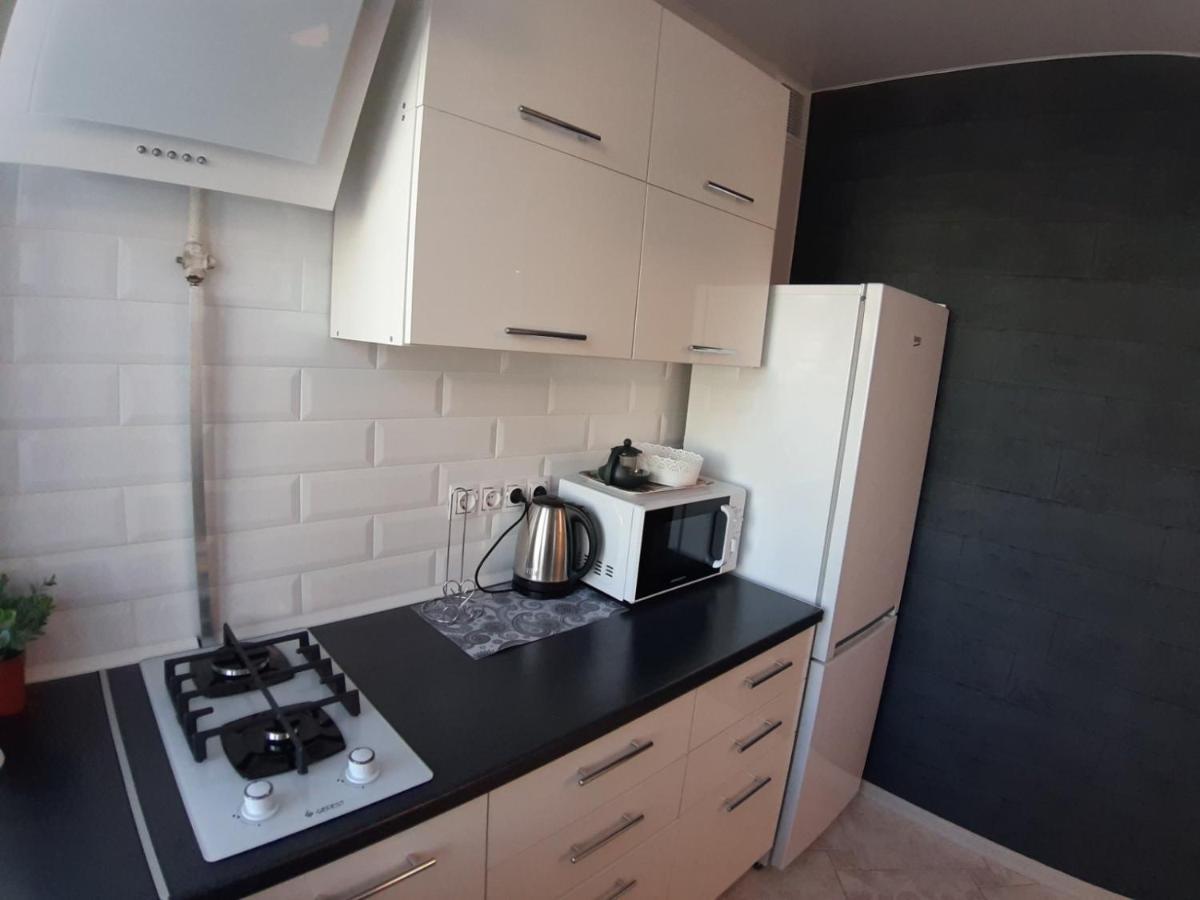 Appartment New In Center 모길레브 외부 사진