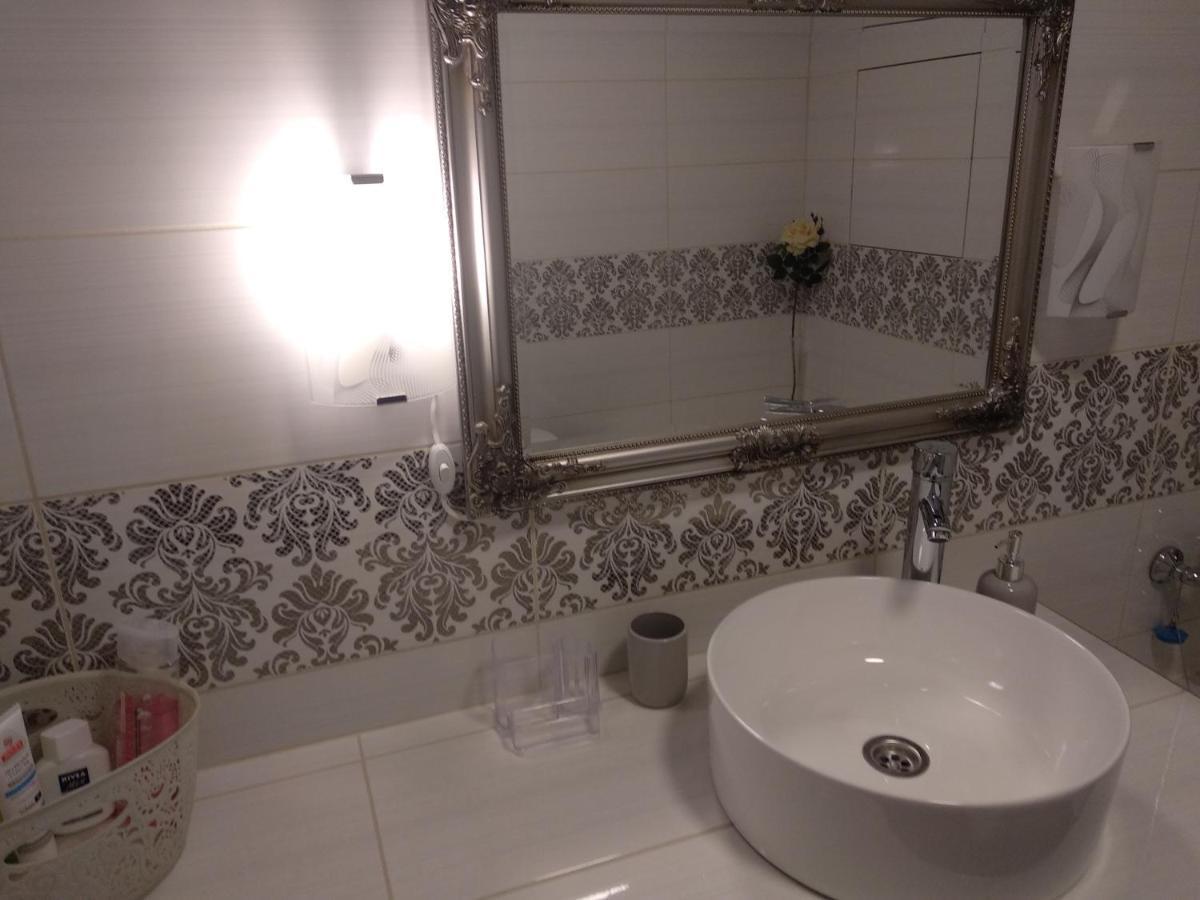 Appartment New In Center 모길레브 외부 사진