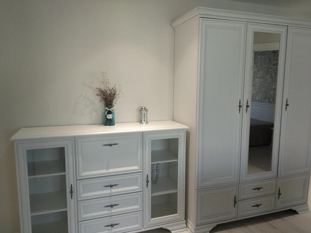 Appartment New In Center 모길레브 외부 사진